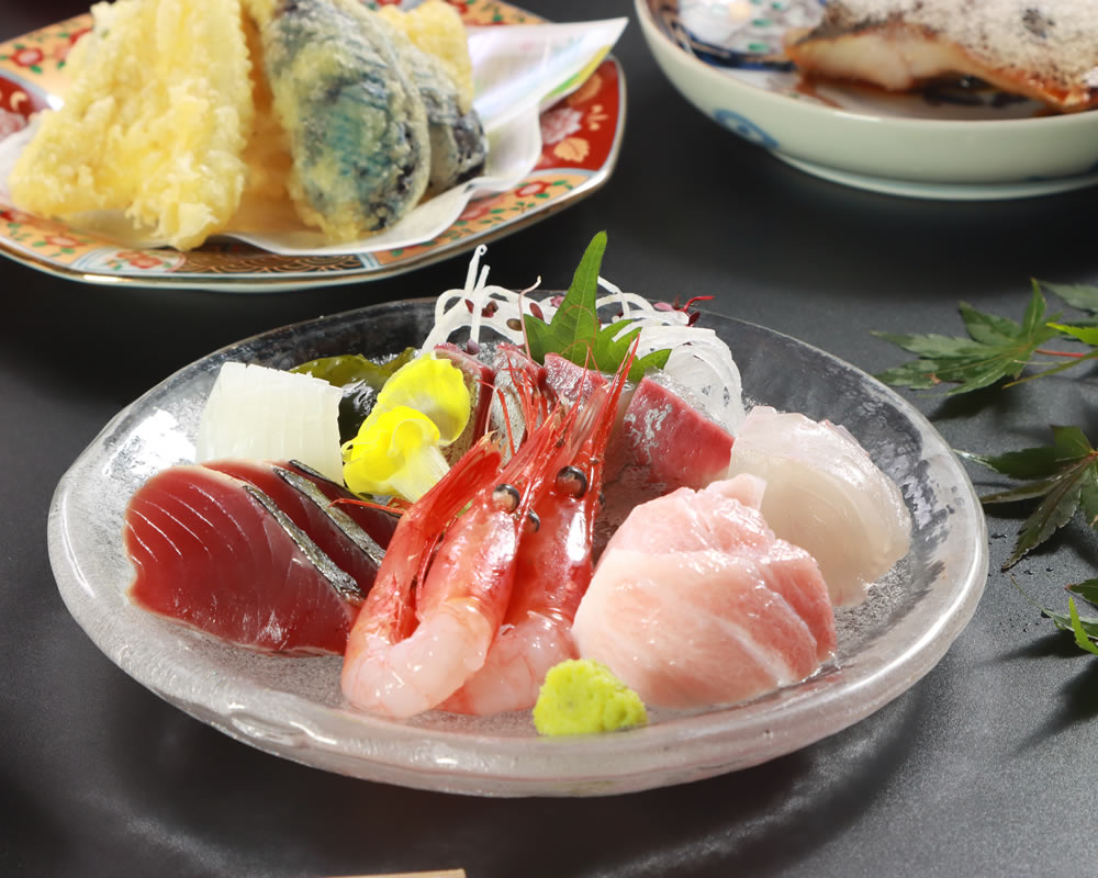 自家源泉のぬくもりと旬のごちそう